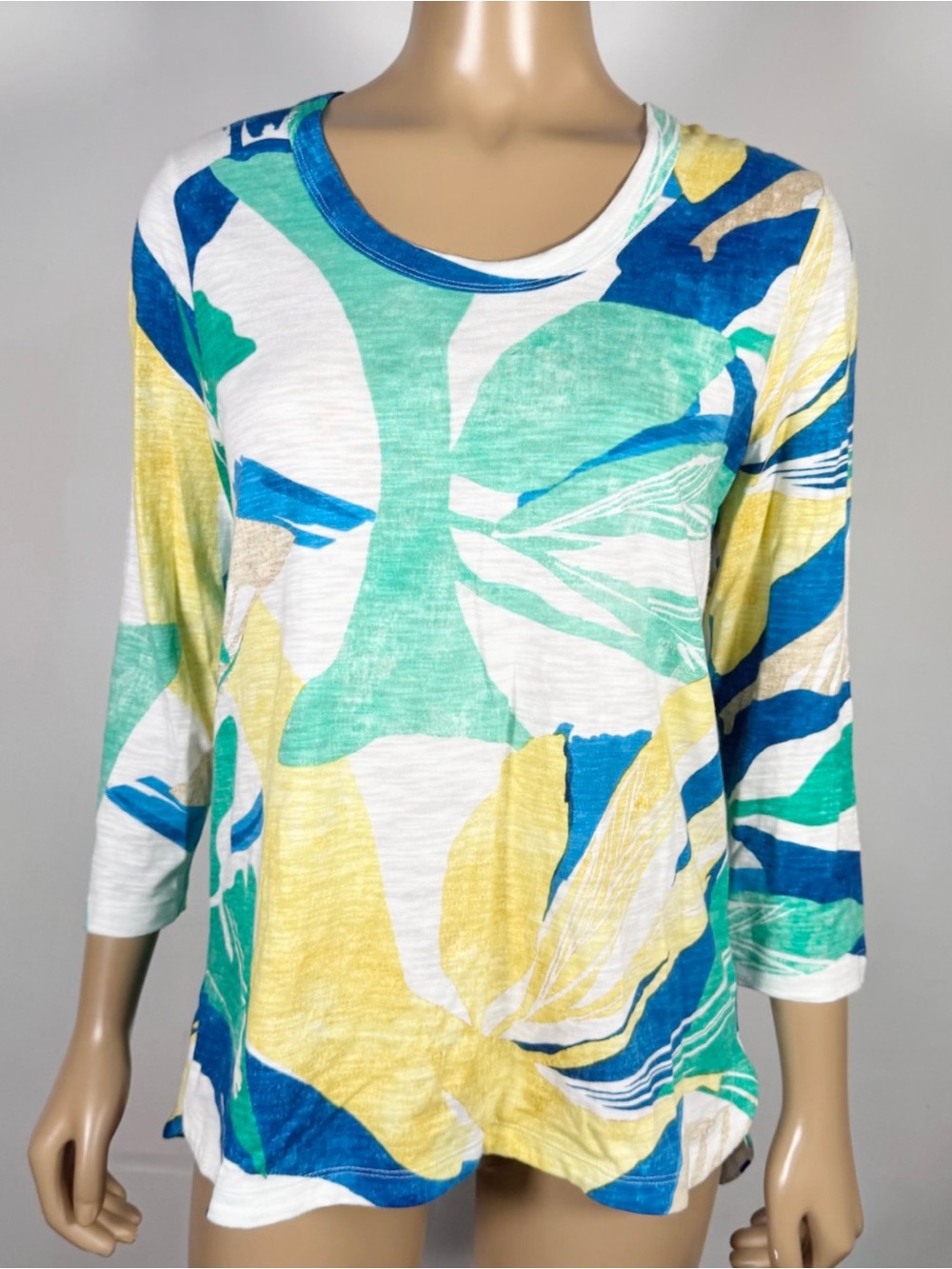 Chico’s Women’s Size 1 (US Medium) Colorful Cotton Blend Slub Top